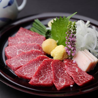 熊本産の馬刺し